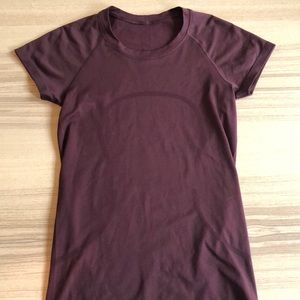 LULULEMON Swiftly 2.0 Short Sleeve Cassis